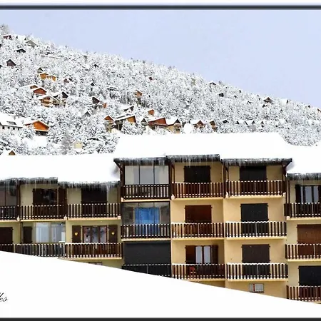 Le Cocon Des Angles - Proche Station De Ski Exterior photo